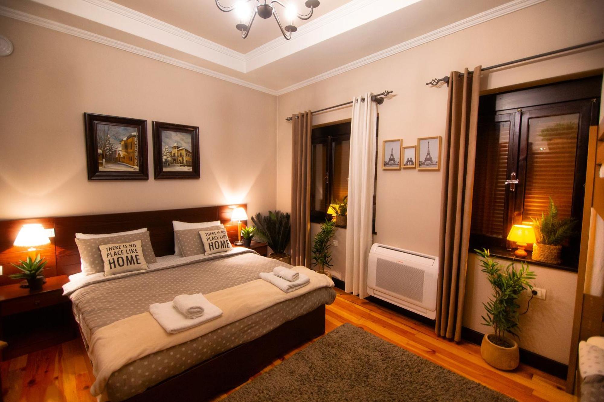 Villa Elezi 2 Korça Kültér fotó